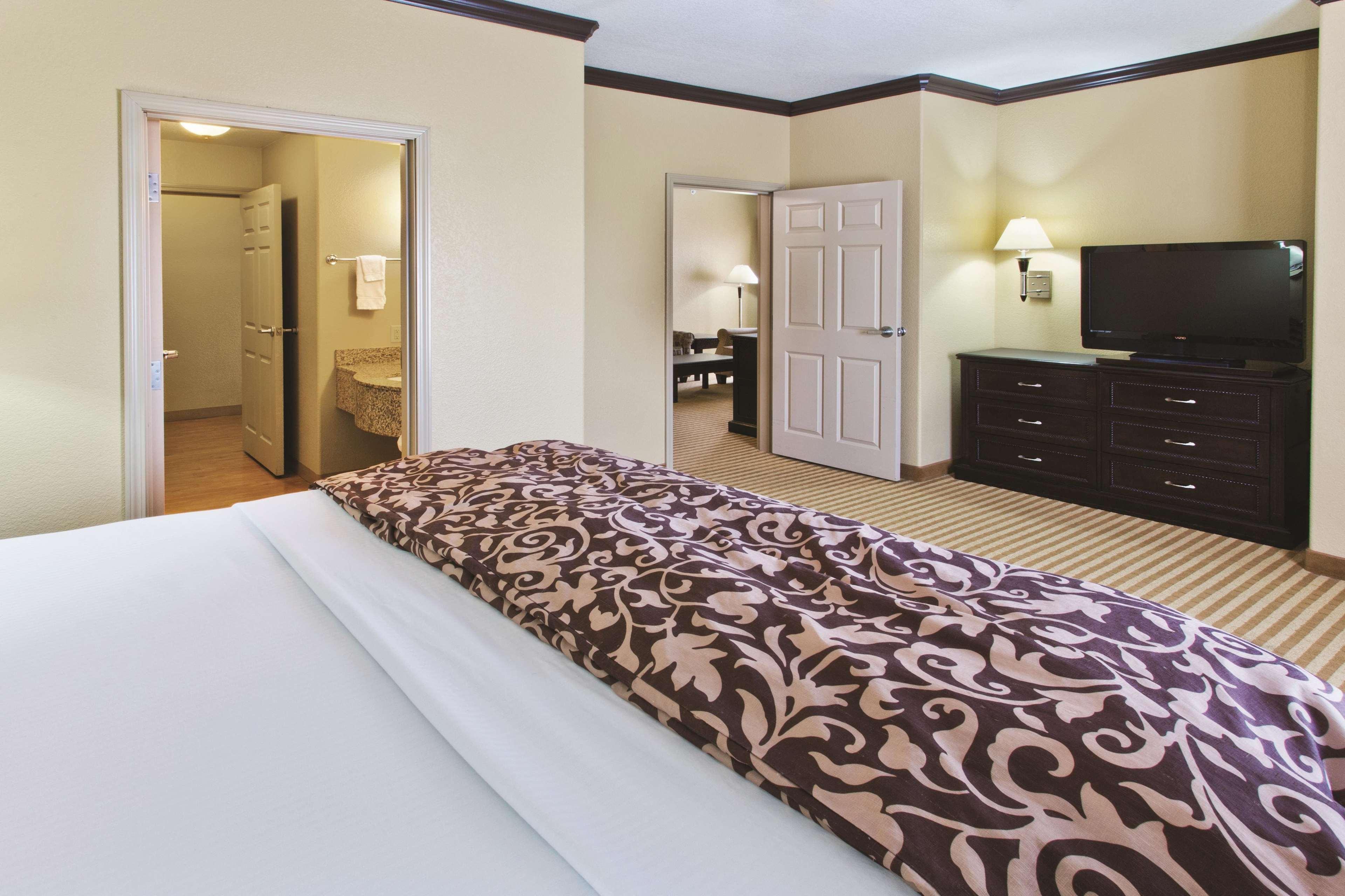 La Quinta Inn And Suites By Wyndham - שרץ מראה חיצוני תמונה